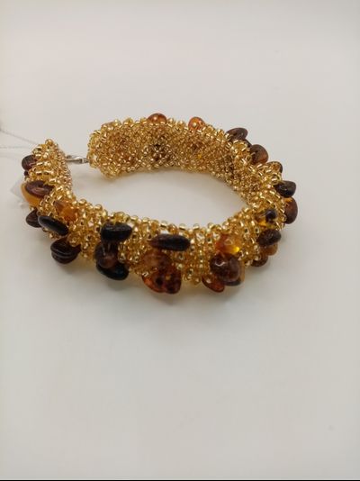 Браслет из Чешского бисера  с янтарем