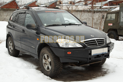 Передний силовой бампер серии Трофи на SsangYong Kyron 2007-2015 (02.080.01)