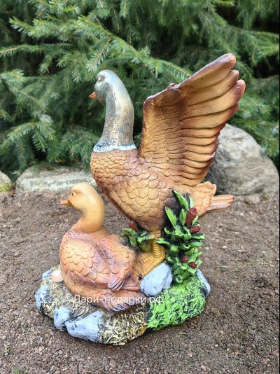Утки пара в гнезде 42*38см  полистоун Россия 2337/012698