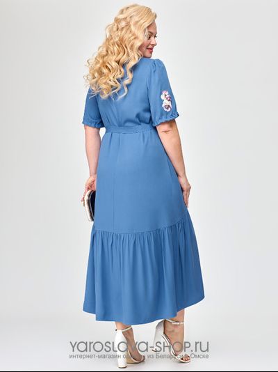 Летнее сине- голубое платье А-силуэта с воланом