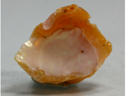 Опал благородный