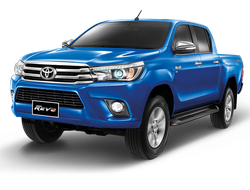 Чехлы на Toyota Hilux VIII (с 2015)