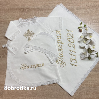 Крестильное платье-рубашка (распашонка) для девочки "Звездочки". Материал 100% хлопок - сатин или теплая фланель . Размеры от 0 до 2-х лет, цвет крестика на выбор, можно вышить любое имя