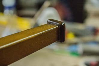 Тумба прикроватная с 2 ящиками на высоких ножках.