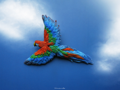 Брошь-птица "Ара, настоящий попугай" из термоглины с микробисером