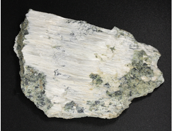 Брусит (немалит), волокнистый брусит, змеевик, коллекционный образец, Россия, КЧР, Урупский район, м-ние. Белые осыпища (70*46*9 мм, 30 г) №29666