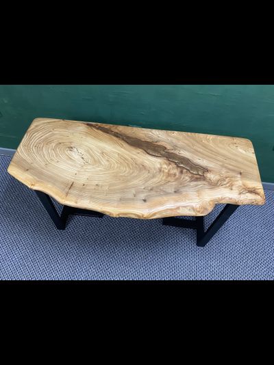 консоль из слэба карагача на ножках