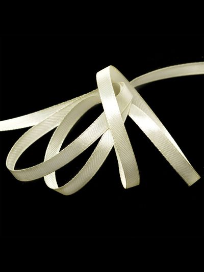 Лента атласная 6мм 3004 (кремовая), 27,4