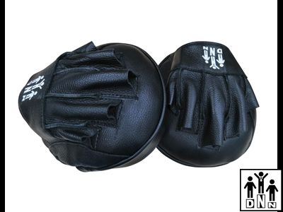 Лапы боксерские вогнутые натуральная кожа с открытыми пальцами