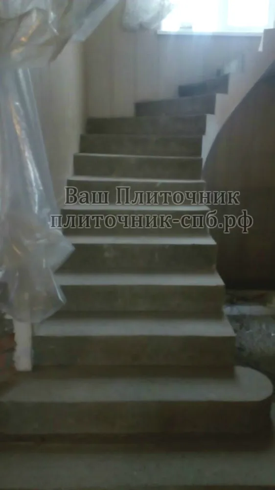 Облицовка ступеней лестницы керамогранитом и мозаикой