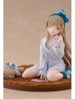 Фигурка 1/7 Махиру Сина (Mahiru Shiina Relax ver.)