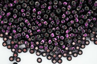 Бисер чешский круглый preciosa 10/0, прозрачный с серебристой серединкой, аметистовый огонек (27080), 50 грамм