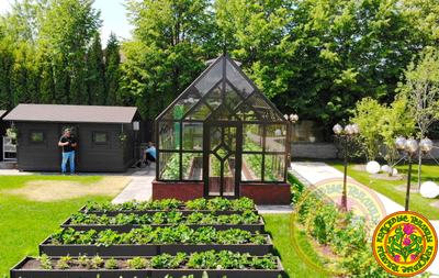 Теплица из стекла и алюминия в классическом стиле Альбион на участке