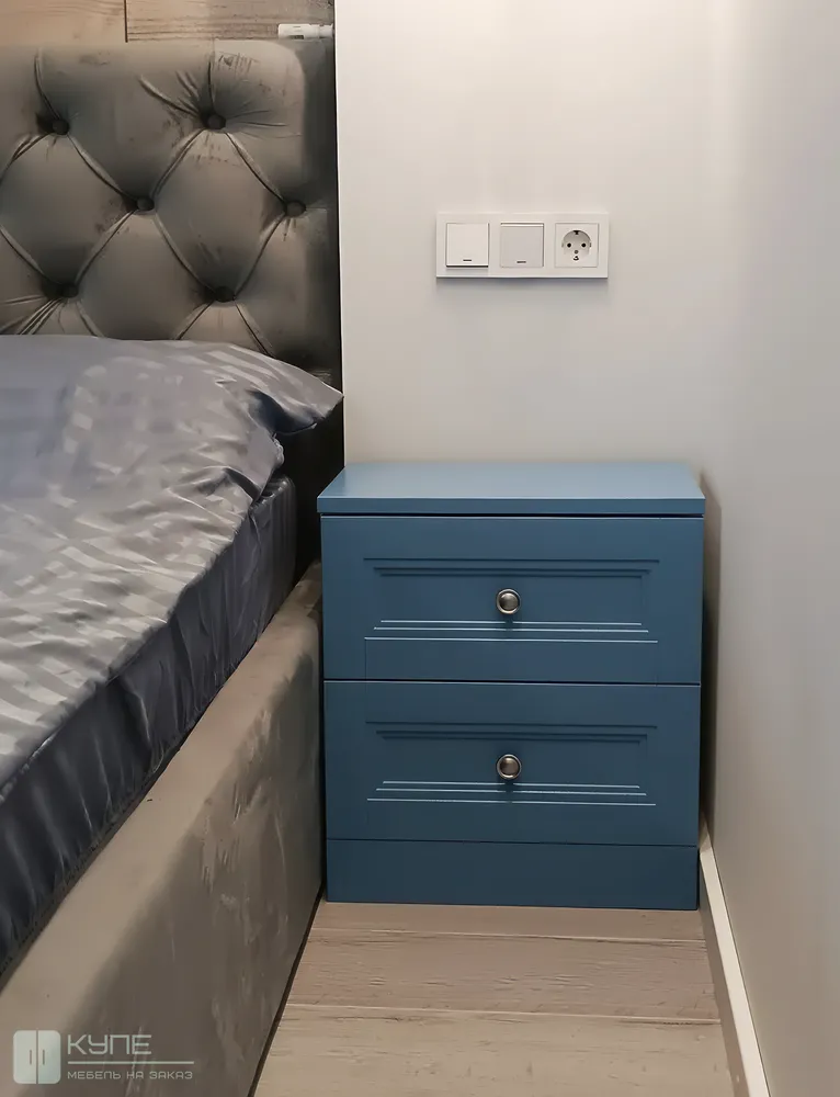 027 Тумба прикроватная. Фасад Манчестер, МДФ покраска эмаль CS169 Riflesso 