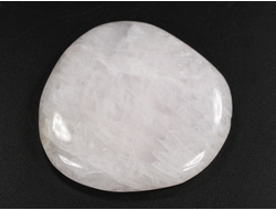 Манганокальцит (с розовой флуоресценцией в УФ), полировка плоская, Перу (41*38*6 мм, 20 г) №37851