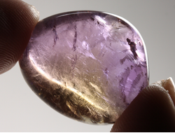 Аметрин, галтовка, Боливия (25*21*13 мм, 9,6 г) №38342