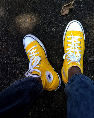 Yellow converse chuck 70 top