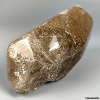 Рутил  в дымчатом кварце, галтель. Россия. 145*75*65мм