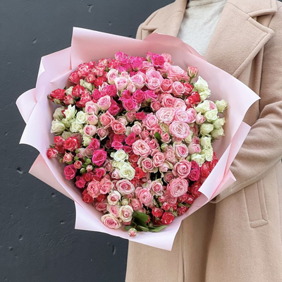 Букет из 51 кустовой розы