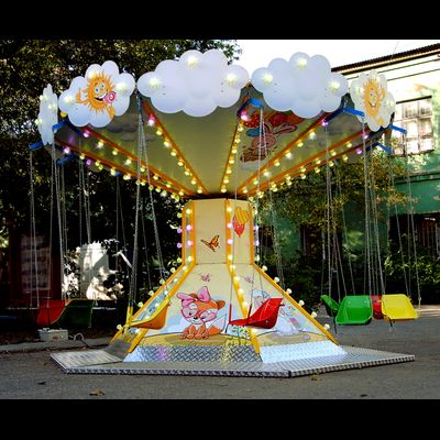 Цепочная карусель «ВЕТЕРОК-4»  с иллюминацией