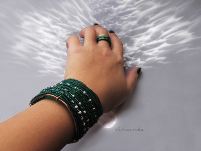 Туманный Авалон. Широкий браслет из бисера по мотивам легенды о "Короле Артуре и рыцарях Круглого стола"