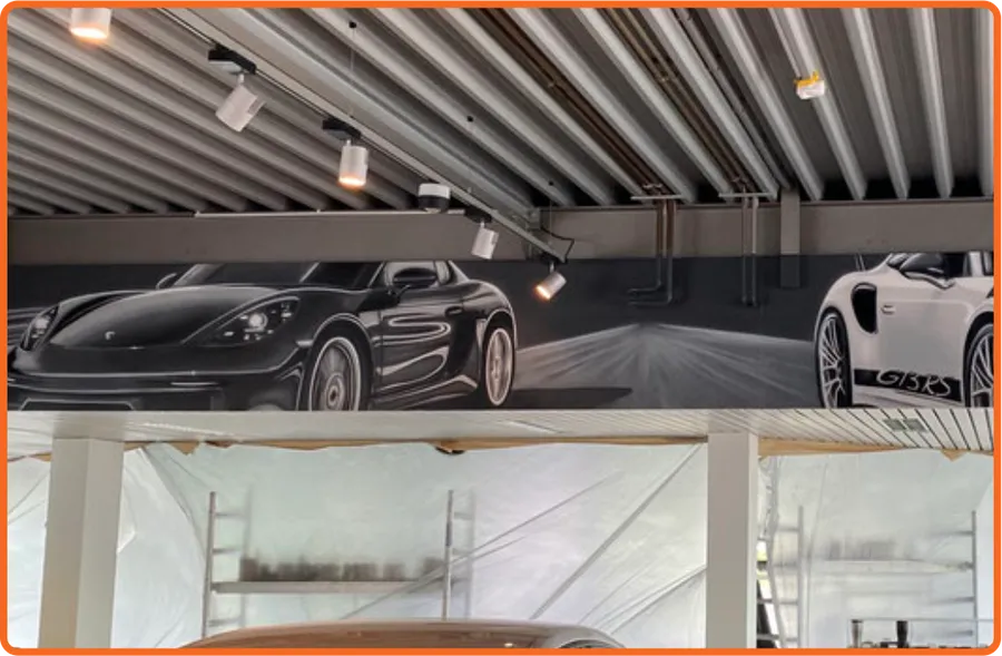 Роспись автосалона.