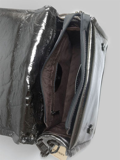 (АРТИКУЛ: 10059/0/5) СУМКА ЖЕНСКАЯ, НЕБОЛЬШАЯ, НАТУРАЛЬНАЯ КОЖА, ЦВЕТ "СЕРЕБРО" С СИЛЬНЫМ БЛЕСКОМ, С ПЛЕЧЕВЫМ РЕМНЕМ