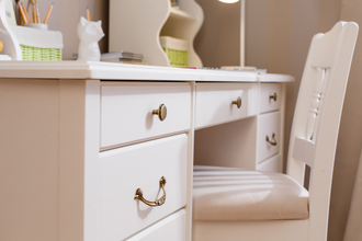 СТОЛ ПИСЬМЕННЫЙ Айно №3 ИЗ МАССИВА СОСНЫ НА ВЫСОКИХ НОЖКАХ с надстройкой 142 Х 62,5 Х 153 СМ