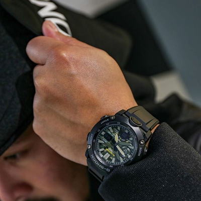 Часы Casio G-Shock GA-2000SU-1A