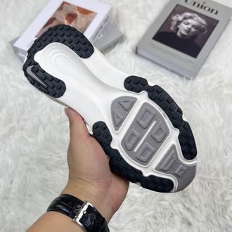 Nike Vomero 18 Summit Coconut Milk