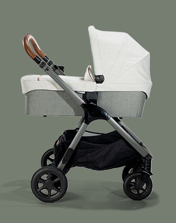 Легкий вес коляски, поэтому вы можете путешествовать куда угодно