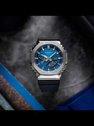 Часы Casio G-Shock GBM-2100A-2B