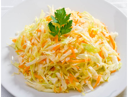 Салат из свежей капусты с яблоком