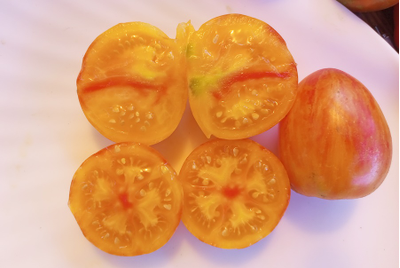 Томат Кровоточащее сердце (Bleeding Heart)