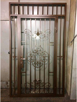 Металлические решетчатые тамбурные двери для технических и подъездных помещений