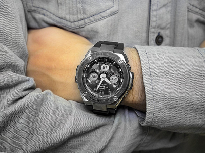 Часы Casio G-Shock GST-W110-1A