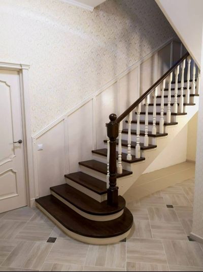 Лестница из ясеня «Экстра»