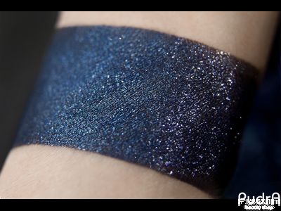 Tammy Tanuka Рассыпчатые тени для век Госпожа Ночь, 1 мл