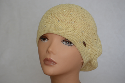Желтый весенний вязаный женский берет фото итальянских беретов и шапок Vizio