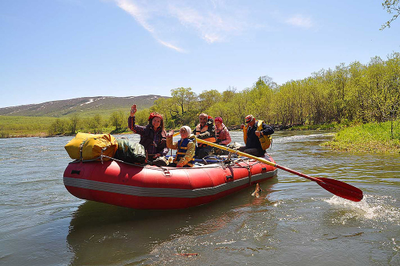 на сплаве по реке Быстрая в июне