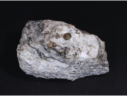 Циркон (кристаллы в породе), Россия, Южный Урал, Вишневые горы (70*47*40 мм, 154 г) №17779