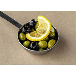 Подкопченные оливки и маслины к вину