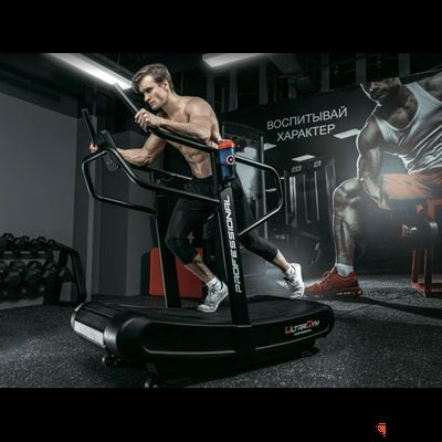 Механическая профессиональная беговая дорожка UG-M 003