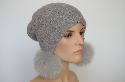 Итальянская шапка с помпонами Vizio