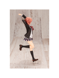 Фигурка 1/8 Юи Юигахама (Yuigahama Yui by Kotobukiya)