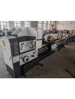 Токарно-винторезный станок с УЦИ CW6263