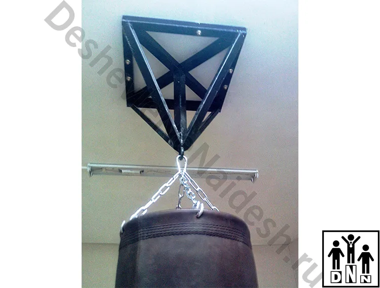 кронштейн для боксерского мешка