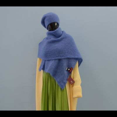 Голубой вязаный палантин из мохера Италия Vizio 6946 SX