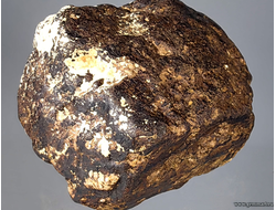 Лимонит по пириту. Южный Урал. Россия. 50*50*45мм