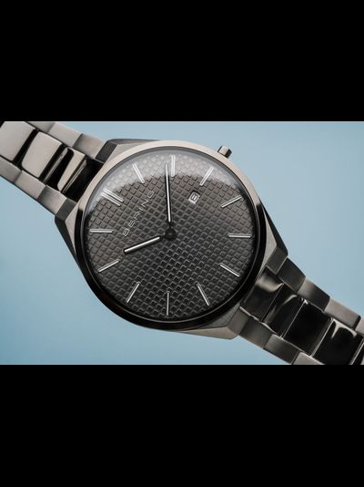 Наручные часы Bering 17240-777